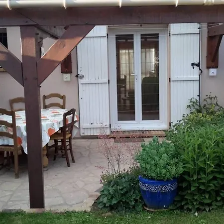 Agreable Logement Dans Petit Village Sud-Essonne Champcueil Exterior foto
